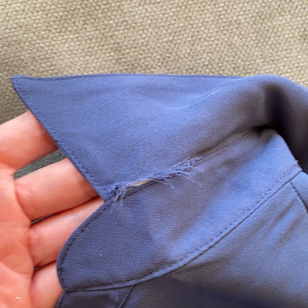 Comfortable blue button down - Picture 5 of 6